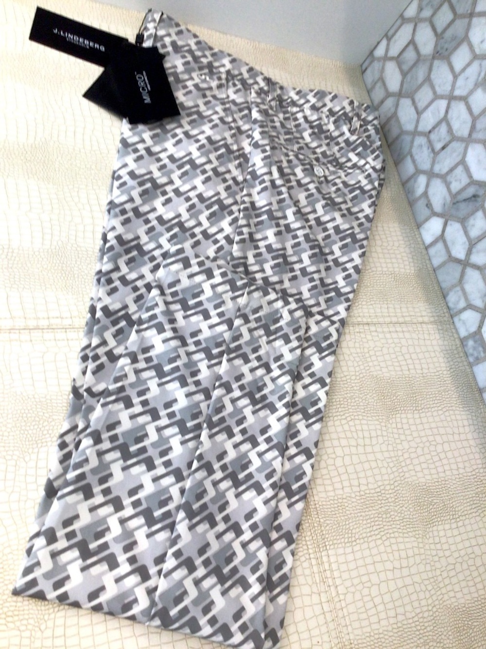 Rare Brand-New ELLOTT PRINT PANT 32x32 (Sold Out)